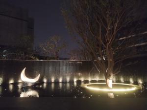 成都照明灯具批发销售源头厂家运营中心，立足西南灯具集散核心