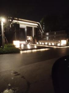 华桂路地铁口附近专业灯具服务师傅，深耕照明行业十余年，专注为周边居民、商铺及办公场所提供销售 + 安装 + 维修 + 保养一站式服务