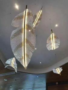 成都邓师傅非标订制灯具设计生产销售运营服务中心，专注灯具生产销售安装服务19年