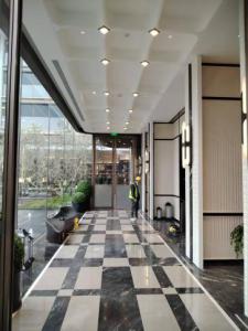 成都邓师傅斑竹园附近灯具销售安装师傅/成都国际商贸城附近灯具批发安装维修服务中心