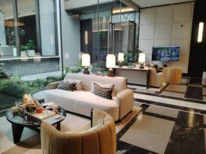 成都物联港五金机电城灯具批发销售安装维保服务中心