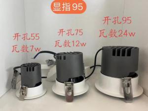 四川成都邓师傅随时待命，一个电话，灯具安装维修快速上门服务，用精湛手艺解决您的所有灯具难题