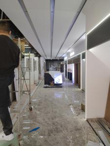 斑竹园邓师傅为人实在，收费透明，提前报价，无隐形消费，配件质保有保障，修后有售后，街坊邻居口碑相传，做的就是回头客生意